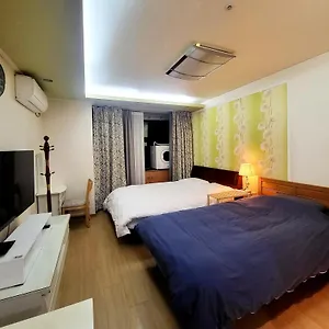  Appartement Khan